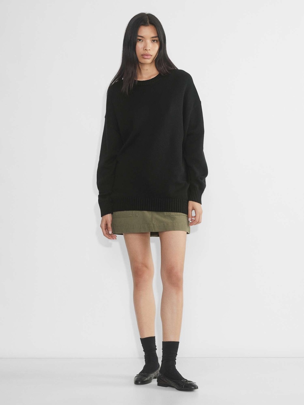 Aritzia Sunday Best Peggy Black Oversized Crewneck Sweater